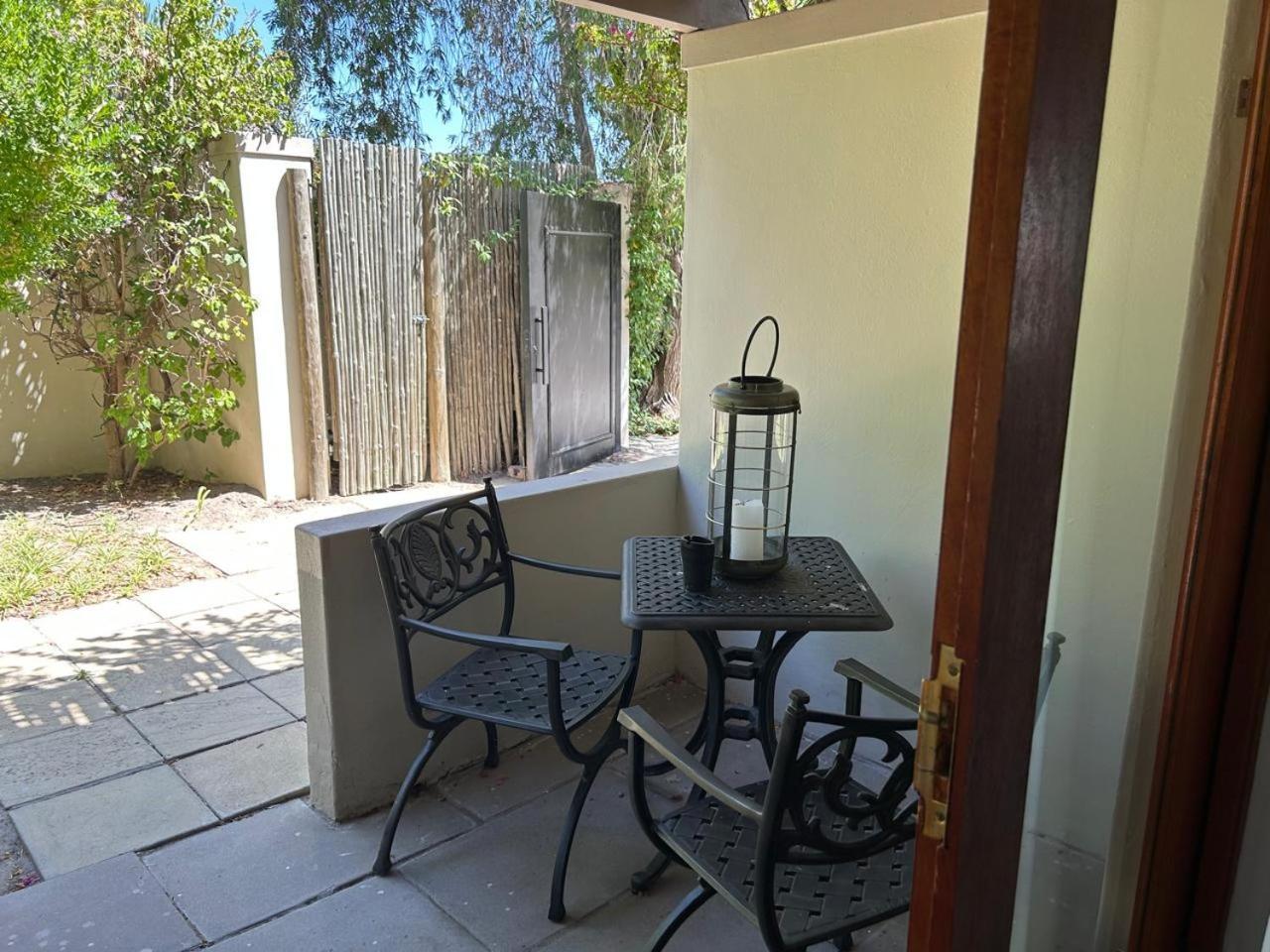 Residence Vive La Vie Franschhoek Bagian luar foto