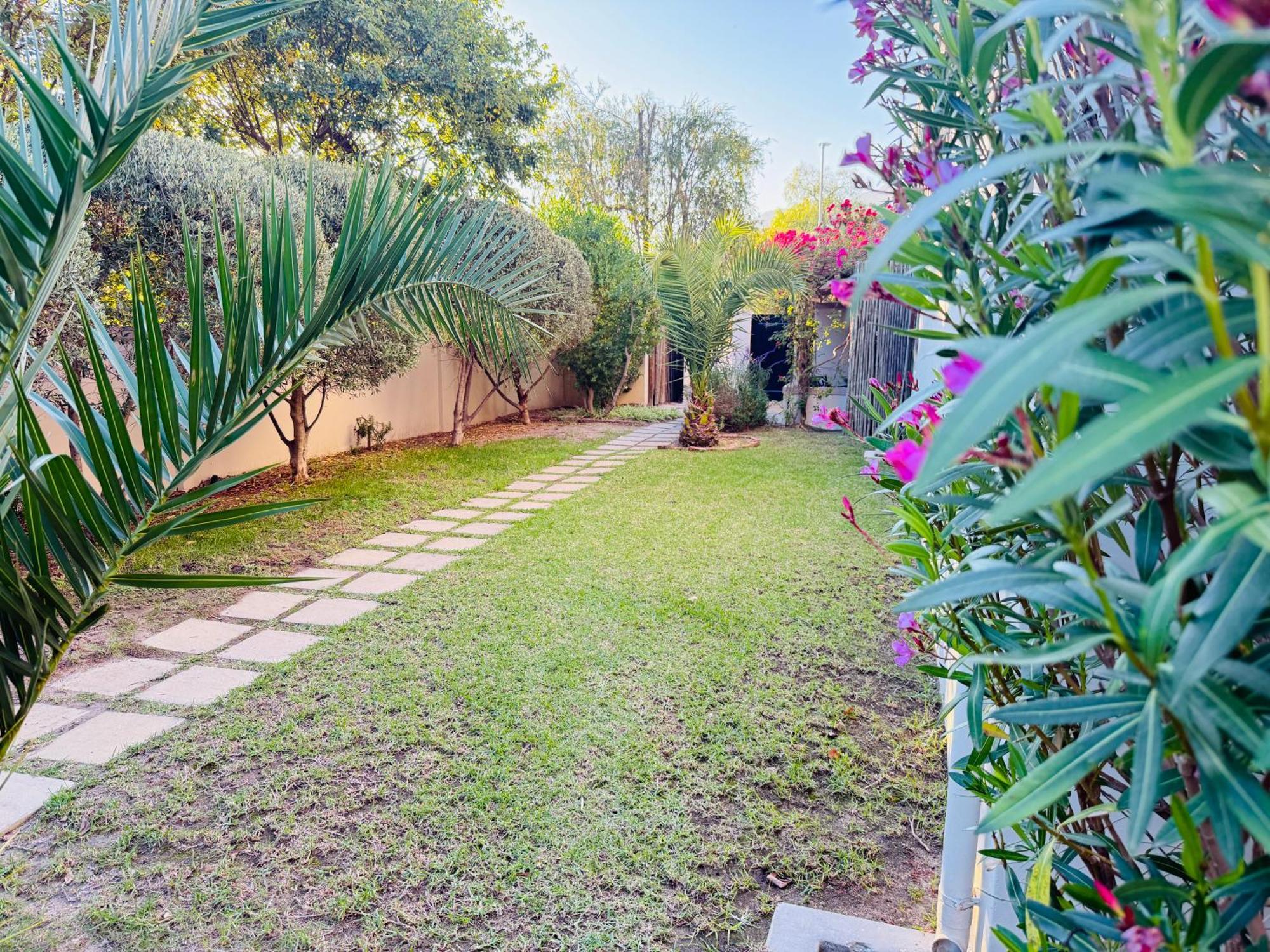 Residence Vive La Vie Franschhoek Bagian luar foto